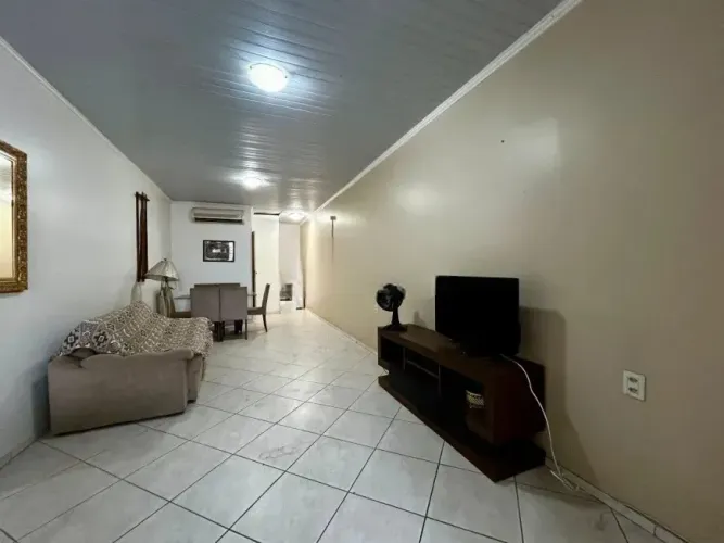 Casa residencial para alugar no bairro São Geraldo com 140 m² e 3 dormitórios.