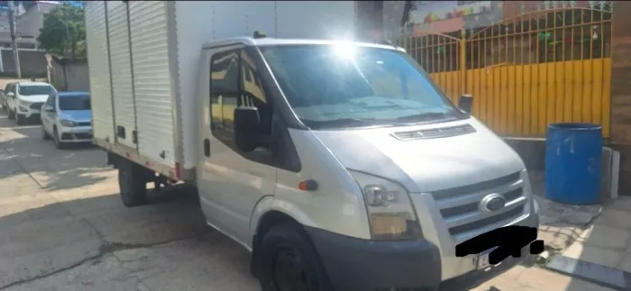 Ford Transit Furgão 3330 2.4 Tdci Curto Dies. 2011