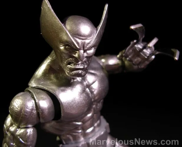 Marvel Legends Wolverine Silver 25th