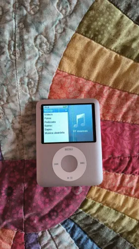 iPod fat nano 3ª geração 8GB