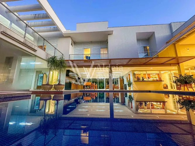 Casa com 5 suítes no Residencial Aldeia do Vale - Goiânia
