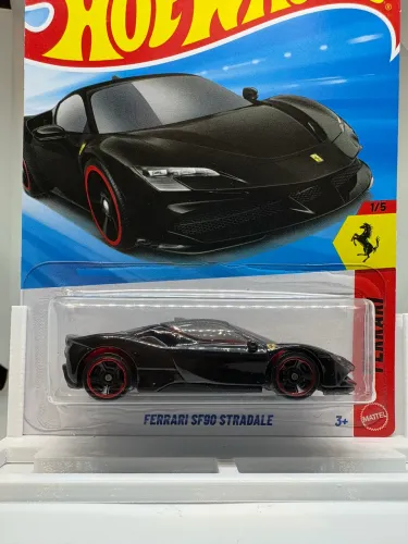 Ferrari Stradale SF90 Preta Hot Wheels 