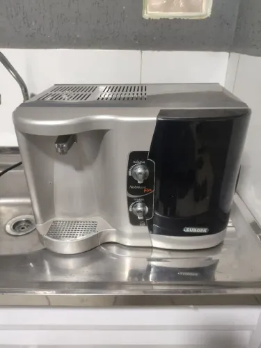 Purificador de água, Europa com refrigeração.