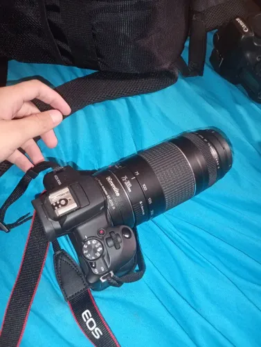 Canon r100, 3 baterias, duas lentes