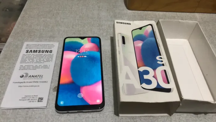 Samsung a30s 64 gigas com biometria tudo funcionando certinho