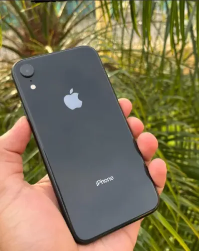 iPhone XR 128GB - Preto