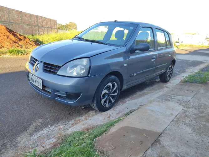 Renault Clio Campus Hi-flex 1.0 16V 5P 2010