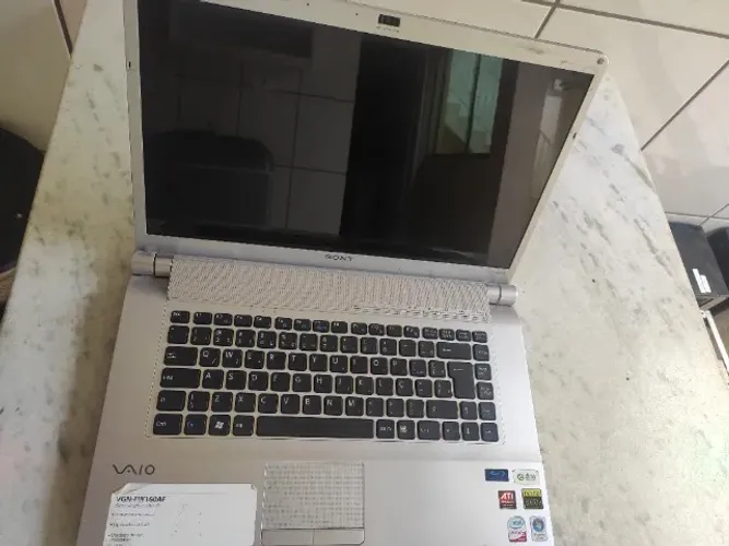 notebook com defeito para retirada de peças.