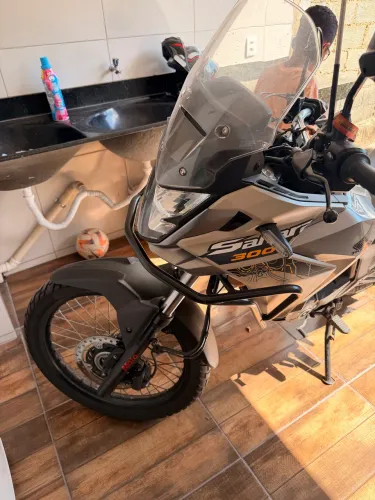 Vendo a minha moto , para quem é chato