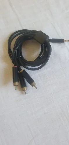 Cabo AV (Áudio e Vídeo) RCA original para consoles Xbox 360 Super Slim.