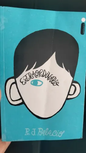 Livro Extraordinário - R. J. Palacio