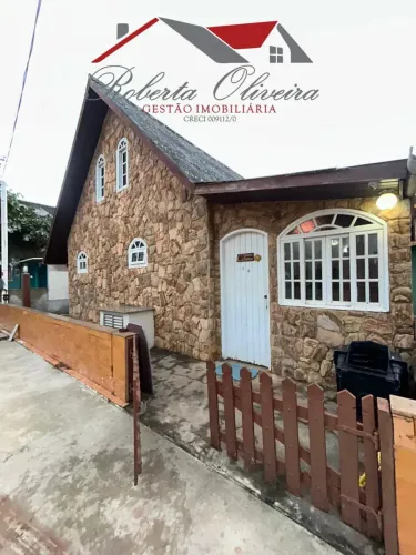 CHALÉ PARA LOCAÇÃO com 3 quartos, 2 banheiros em Unamar