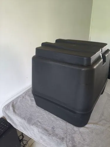 Baú 80 litros novinho