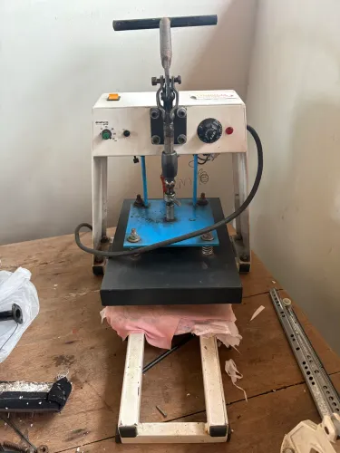 Máquina de estampa