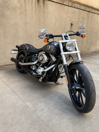 Harley-Davidson Breakout 2015 | 1.700cc | 29 mil km