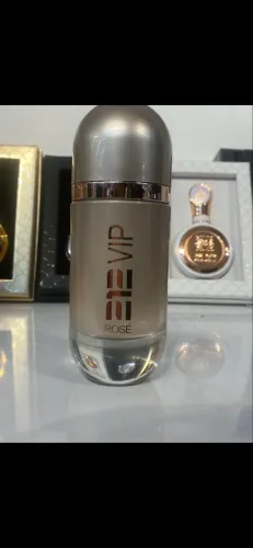 Perfume 212 VIP Rosé Carolina Herrera Feminino Original 100ml