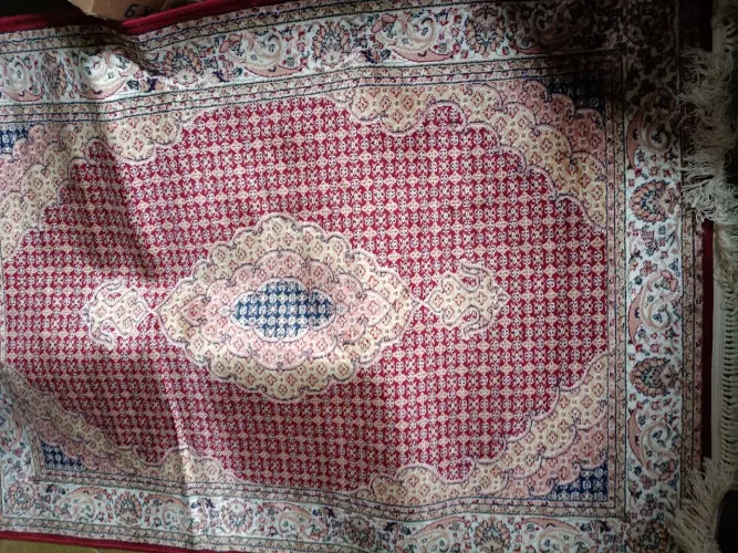 Kit tapete belga abdalla 1 de 100 x 140 cm, e 2 tapetes vermelhos menores 67x 105 cm semi
