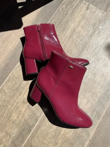 Bota Via Marte Vermelho Bordô