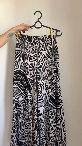 Calça estampada pantalona