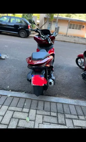 Pcx 2025 vermelha pouco rodados