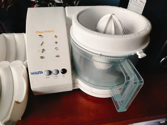 Multiprocessador Walita funcionando perfeitamente.
