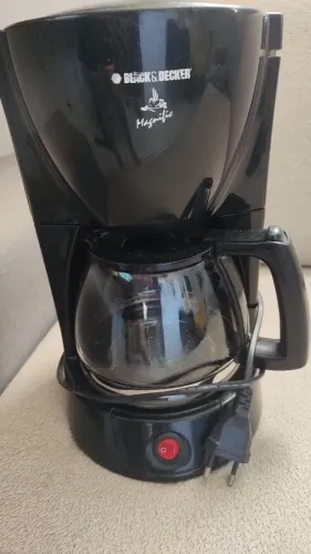 Cafeteira 24xíc.Black Decker + Liquidificador 3L+ Sanduiche inox