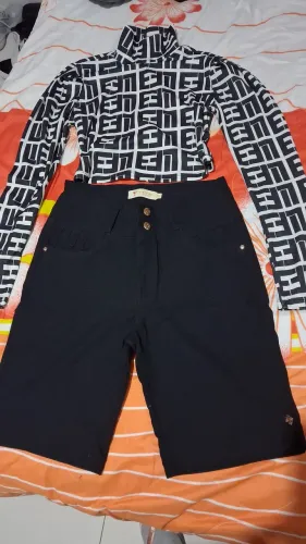 Crooped e shorts
