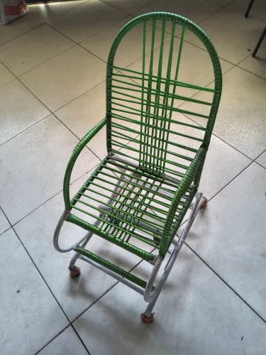 Cadeira de balanço infantil
