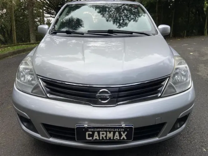 Nissan Tiida Sedan 1.8 16V Flex Fuel 4P 2012