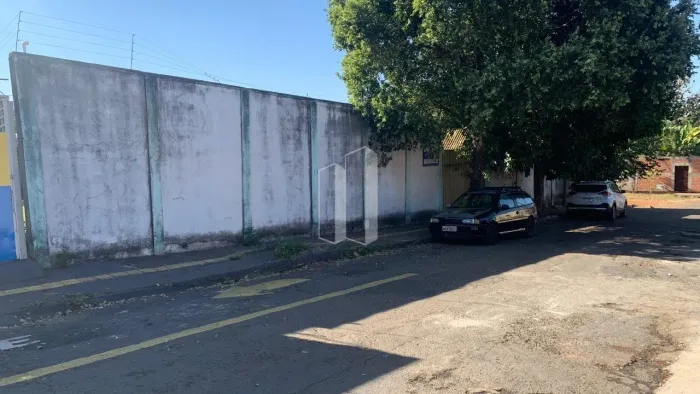Imóvel comercial em Parque Santa Rita - Goiânia