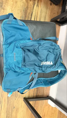 Mochila de Hidratação Thule Vital 3L + Reservatório 1,75L - Estado de Nova