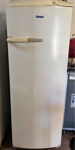 Geladeira Consul 360L - Funcionando Perfeitamente - Ótima para Uso