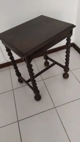 Mesa antiga