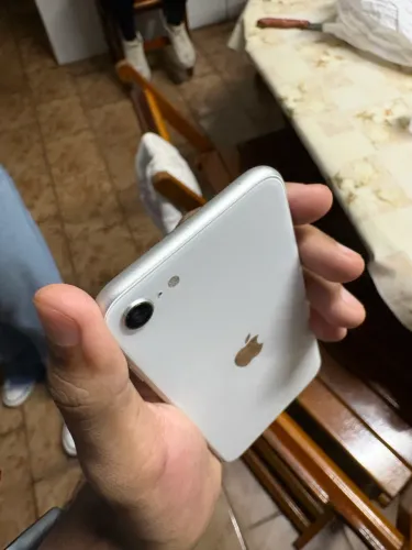 iPhone SE 2020