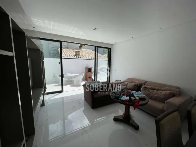 Casa com 3 suítes por R$ 2.000.000 - Portal do Sol - João Pessoa/Paraíba