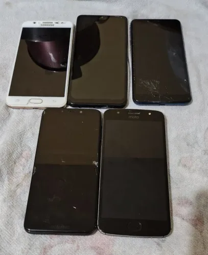 Celular Moto G sansung para retirada de peças 5 peças 350 $