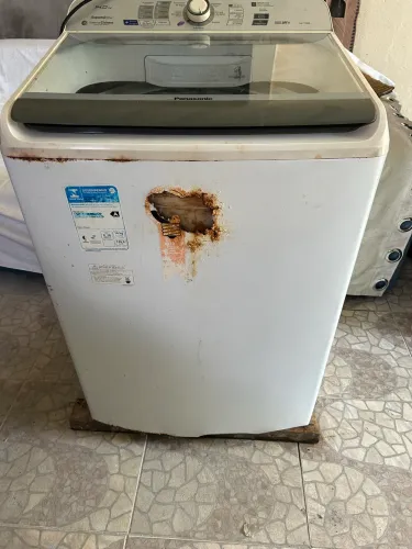 Máquina de lavar com defeito