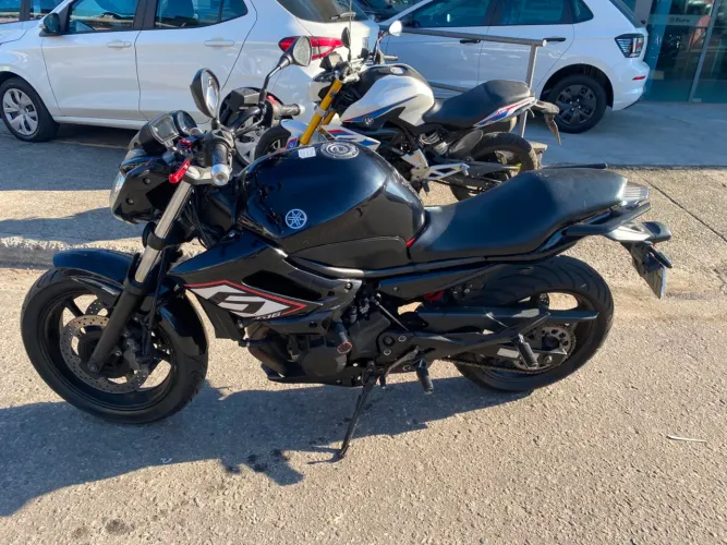 Xj6 muito nova 