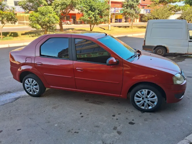 Renault Logan Expres./exp. UP Hi-flex 1.0 16V 4P 2013