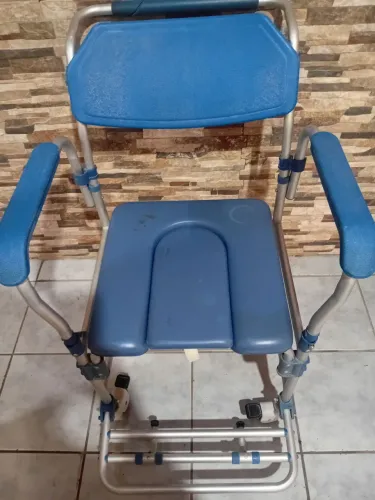 VENDO A MELHOR CADEIRA DE BANHO