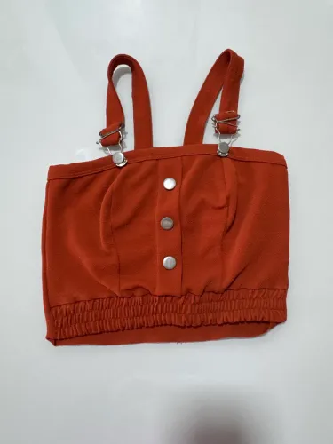 Linda blusa laranja queimado