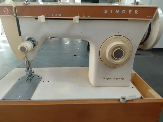 Singer Super Zig-Zag 247 Elétrica Funcionando - Ótimo Estado