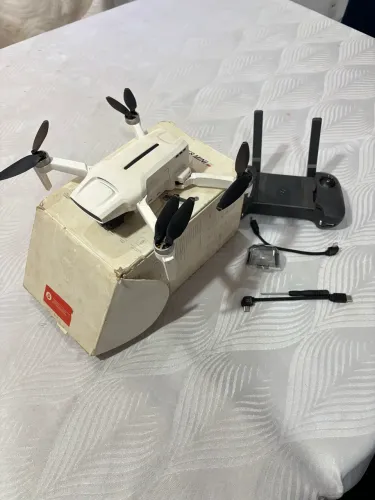 Drone Fimi X8 Mini (Sem Bateria) + Controle E Acessórios