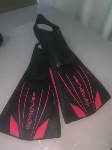 PÉ DE PATO/NADADEIRA PARA SURF OU NATAÇÃO