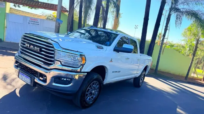 Ram 3500 Limited Longhorn 6.7 TB CD Diesel 2022