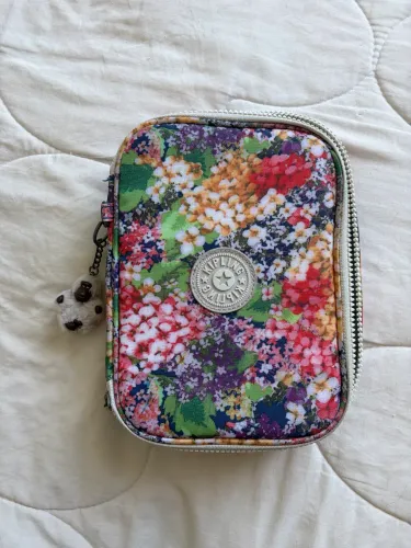 Estojo Kipling estampado flores original