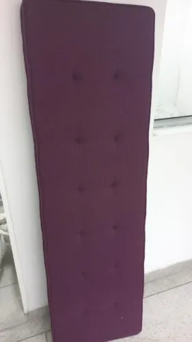 Futon Vinho 1,70 x 0,50m