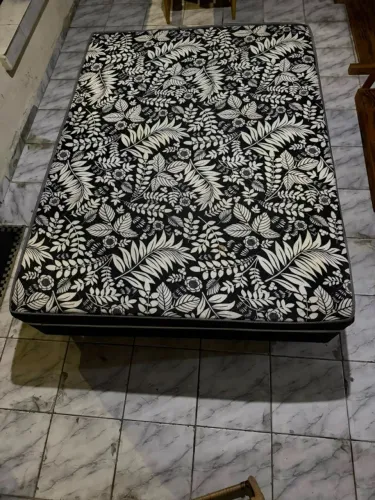 Cama Box de casal  conforto e qualidade para suas noites de sono, Retirada no Geisel.