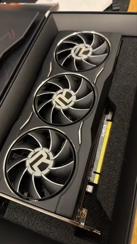 XFX Radeon RX 6750 XT 12GB GDDR6