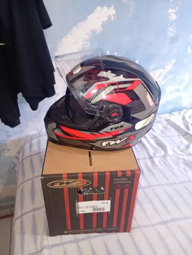 Capacete fw3 com óculos fume